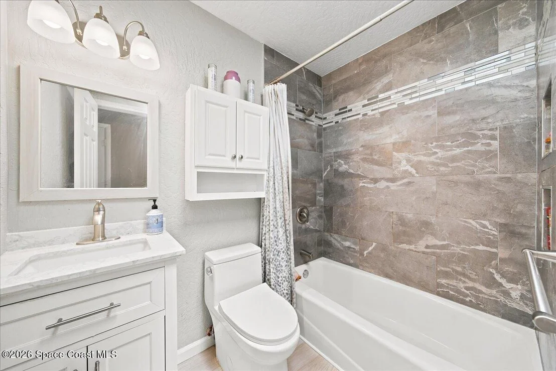 Photo of 4865 Cocoanut Drive