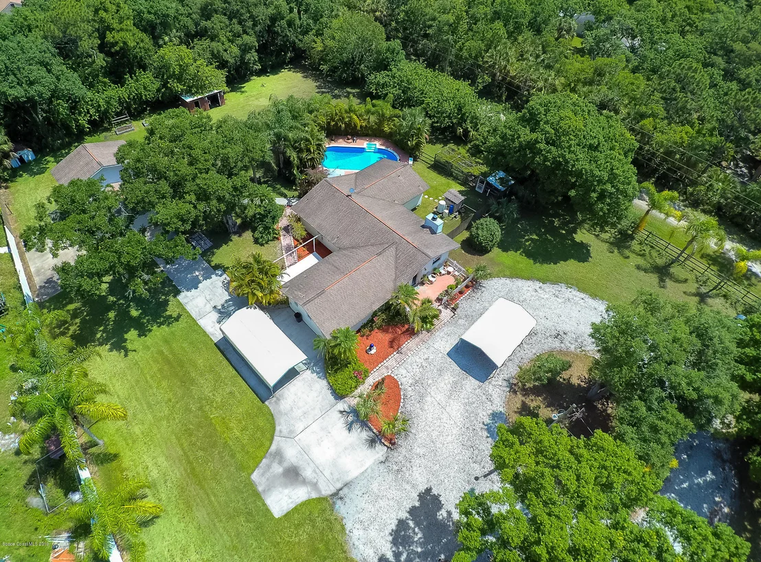 Photo of 1390 Hall Road