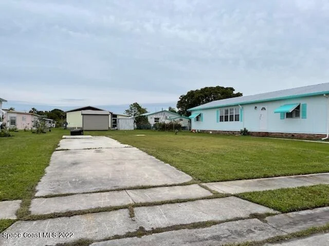 Photo of 1801 Coco Plum Street NE
