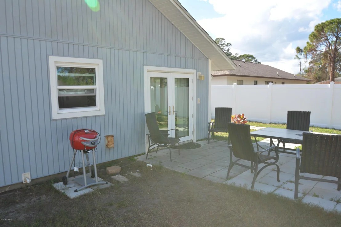 Photo of 4544 Alfred Street