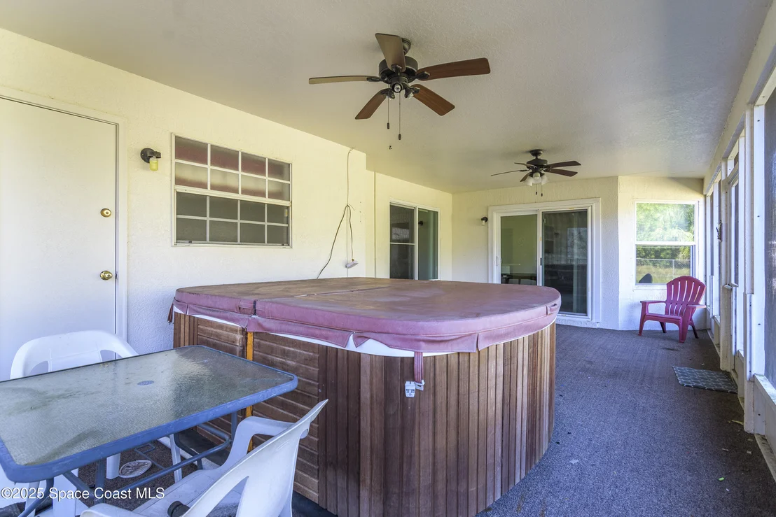 Photo of 413 Abello Road SE