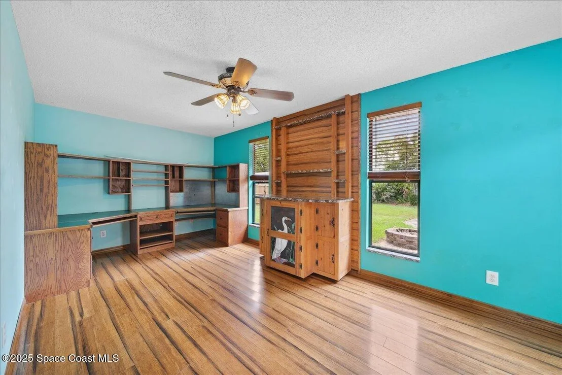 Photo of 1647 Elmhurst Circle SE
