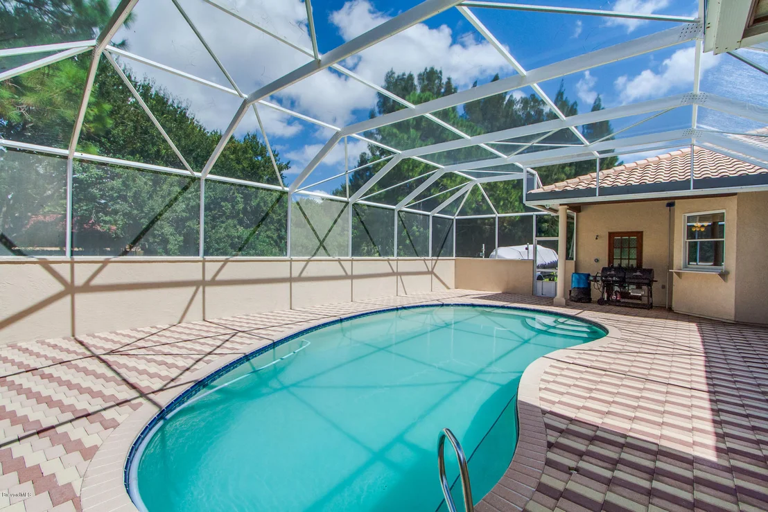 Photo of 140 Utopia Circle