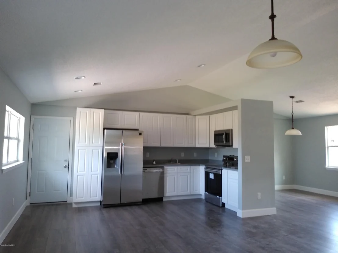 Photo of 1194 Cotton Road NE