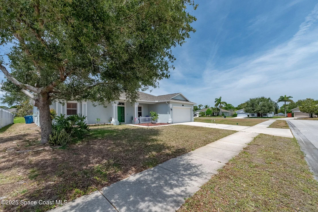 Photo of 1137 Morgan Circle NE