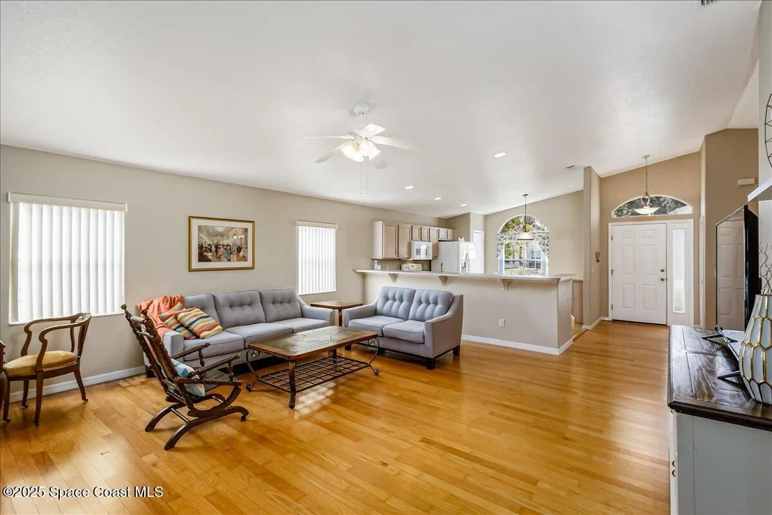 Photo of 1007 Pine Creek Circle NE