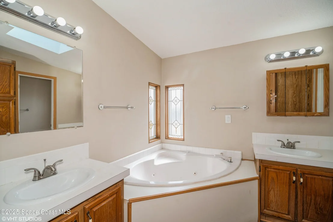Photo of 155 Vanguard Circle
