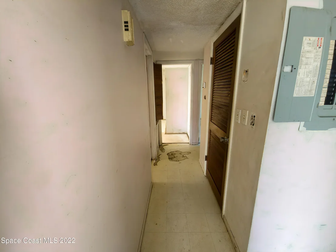 Photo of 3048 Rowe Street NE