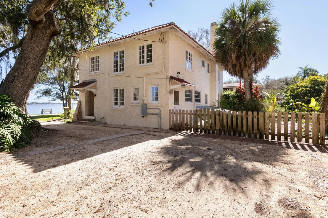 Photo of 1305 Rockledge Drive