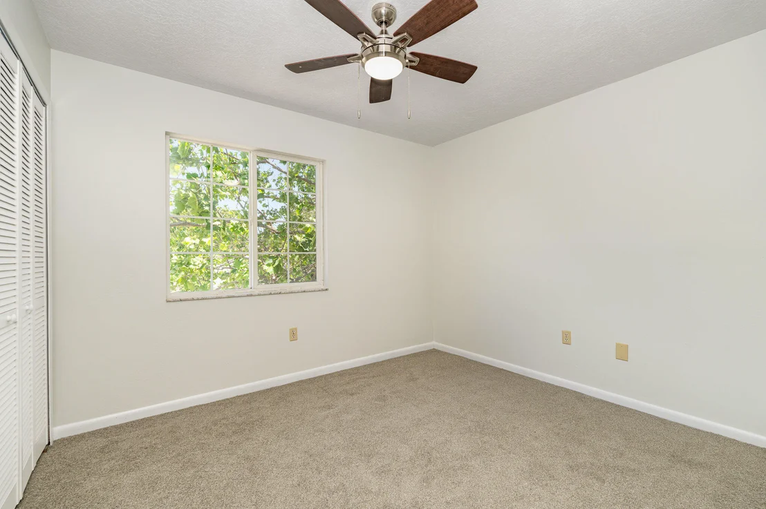 Photo of 847 Berkshire Drive
