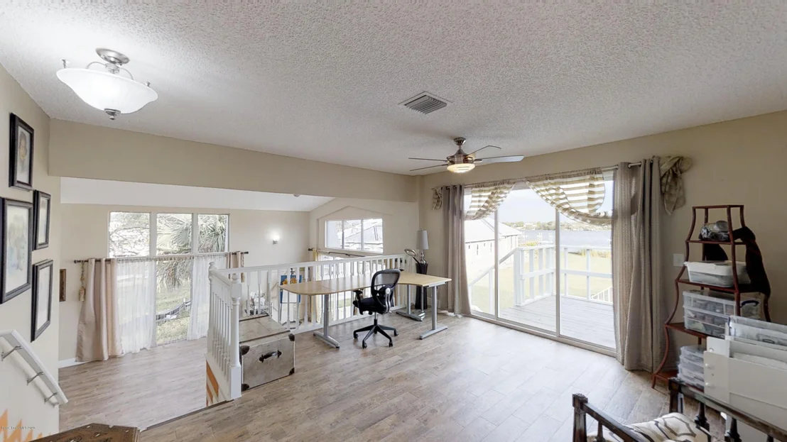 Photo of 9852 Riverview Drive