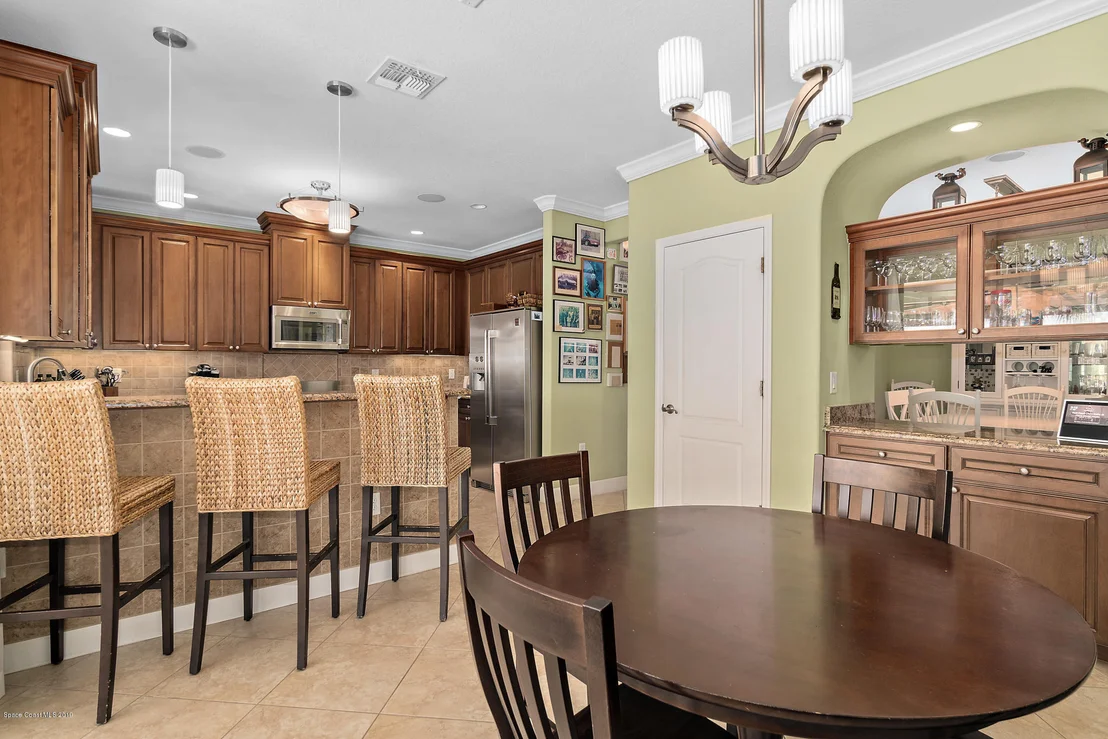 Photo of 698 Monterey Drive