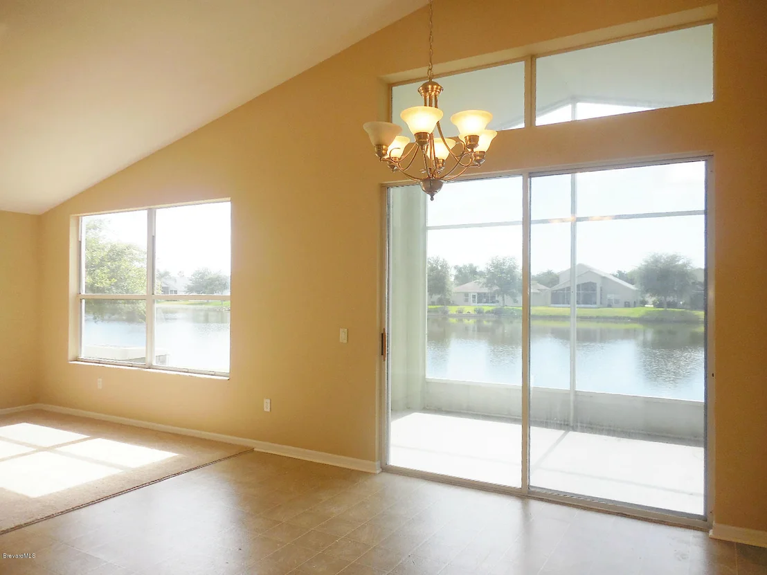 Photo of 1095 Sedgewood Circle