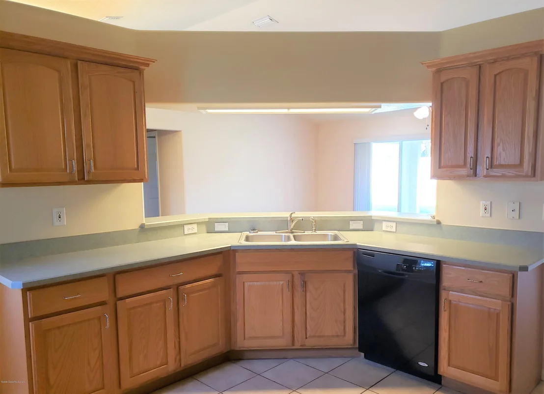 Photo of 2093 Woodfield Circle