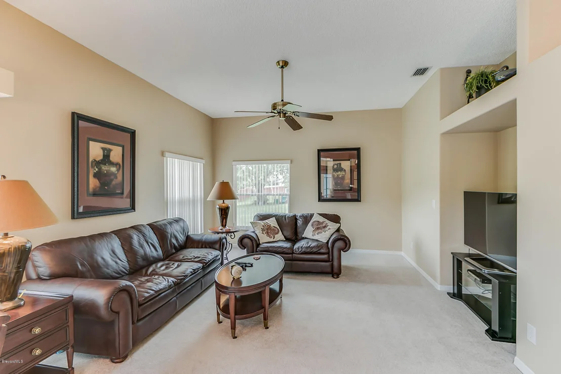 Photo of 4958 Alamanda Drive