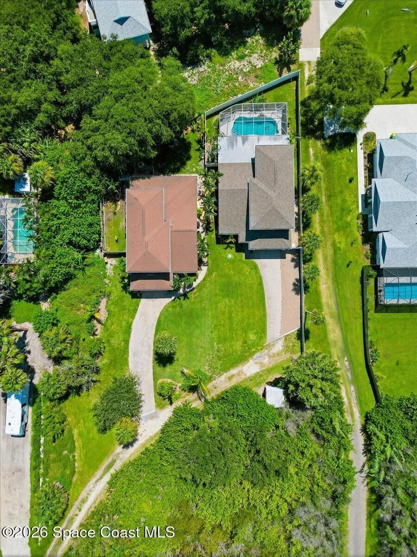 Photo of 195 River Drive