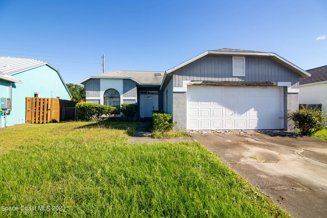 Photo of 1816 Clover Circle