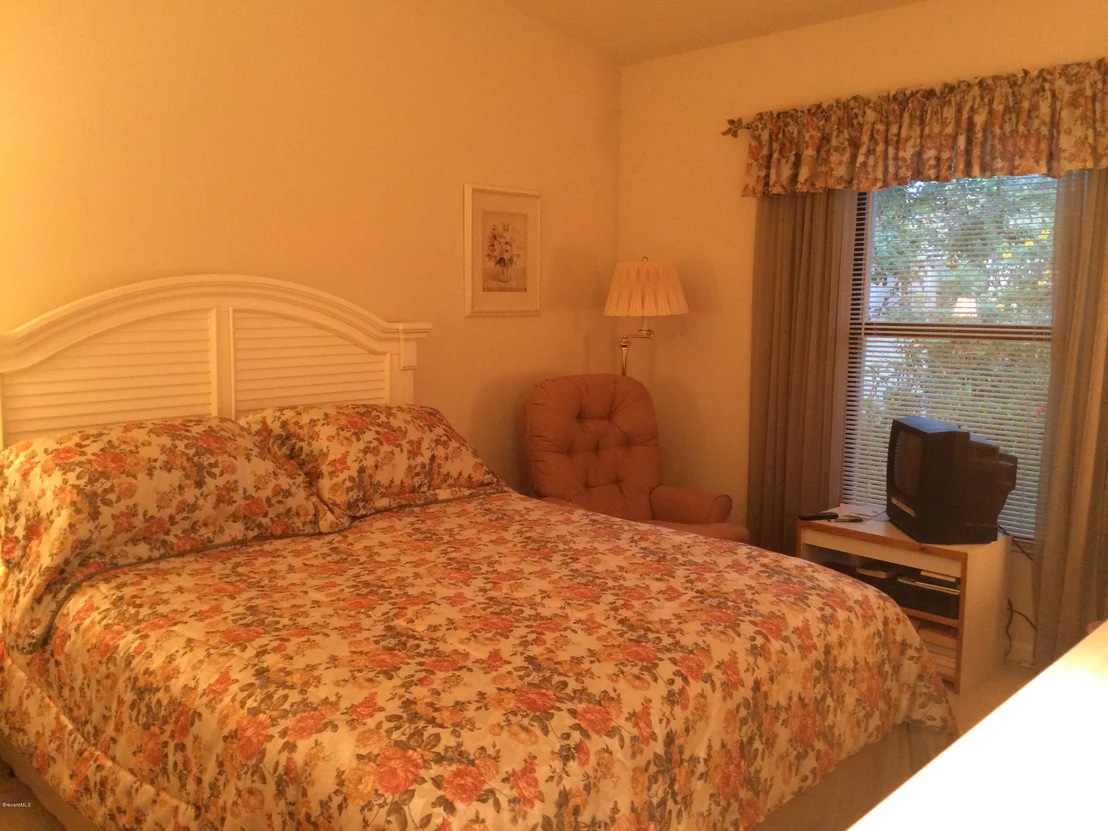 Photo of Unit 102 at 870 Luminary Circle