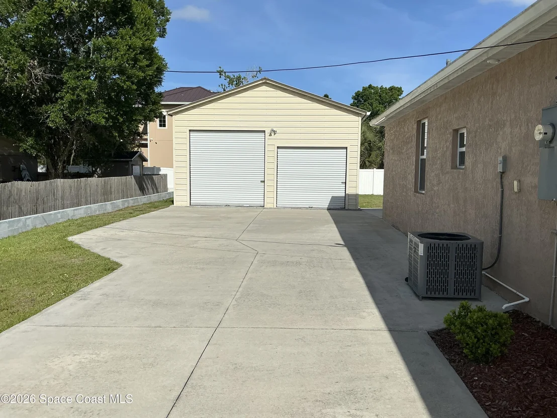 Photo of 416 La Veta Drive