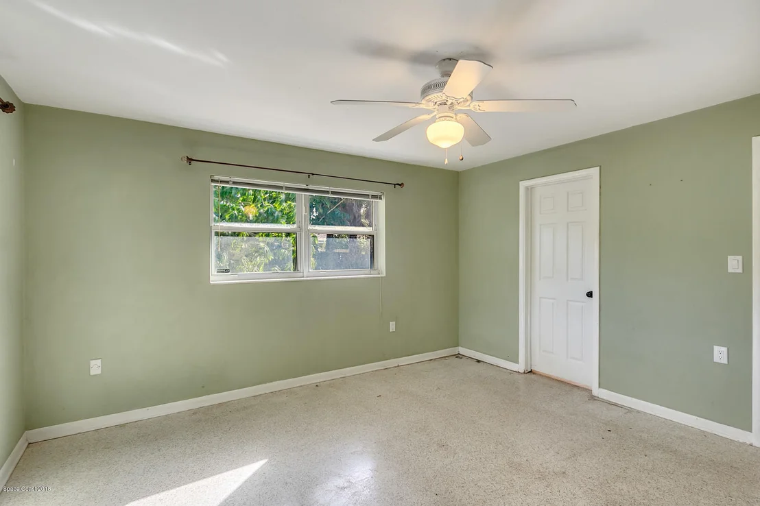 Photo of 215 7th Avenue