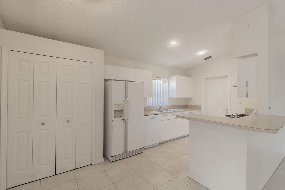 Photo of 2454 Saint Johns Lane