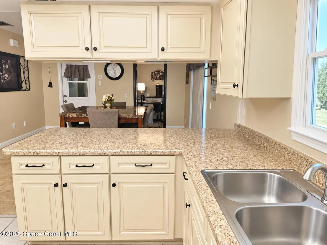 Photo of 822 Berkshire Drive