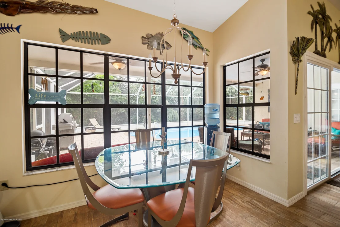 Photo of 809 Brookstone Drive
