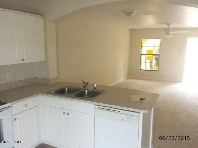Photo of Unit 104 at 975 Luminary Circle