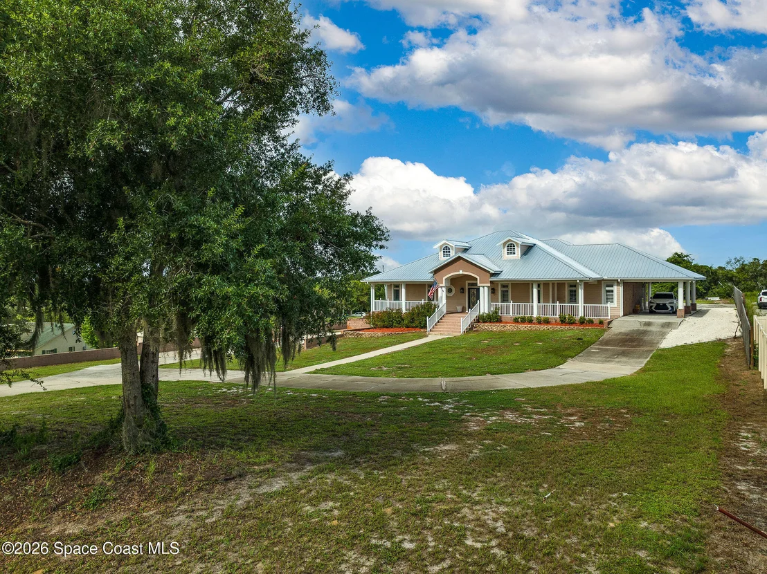 Photo of 2326 Holder Road