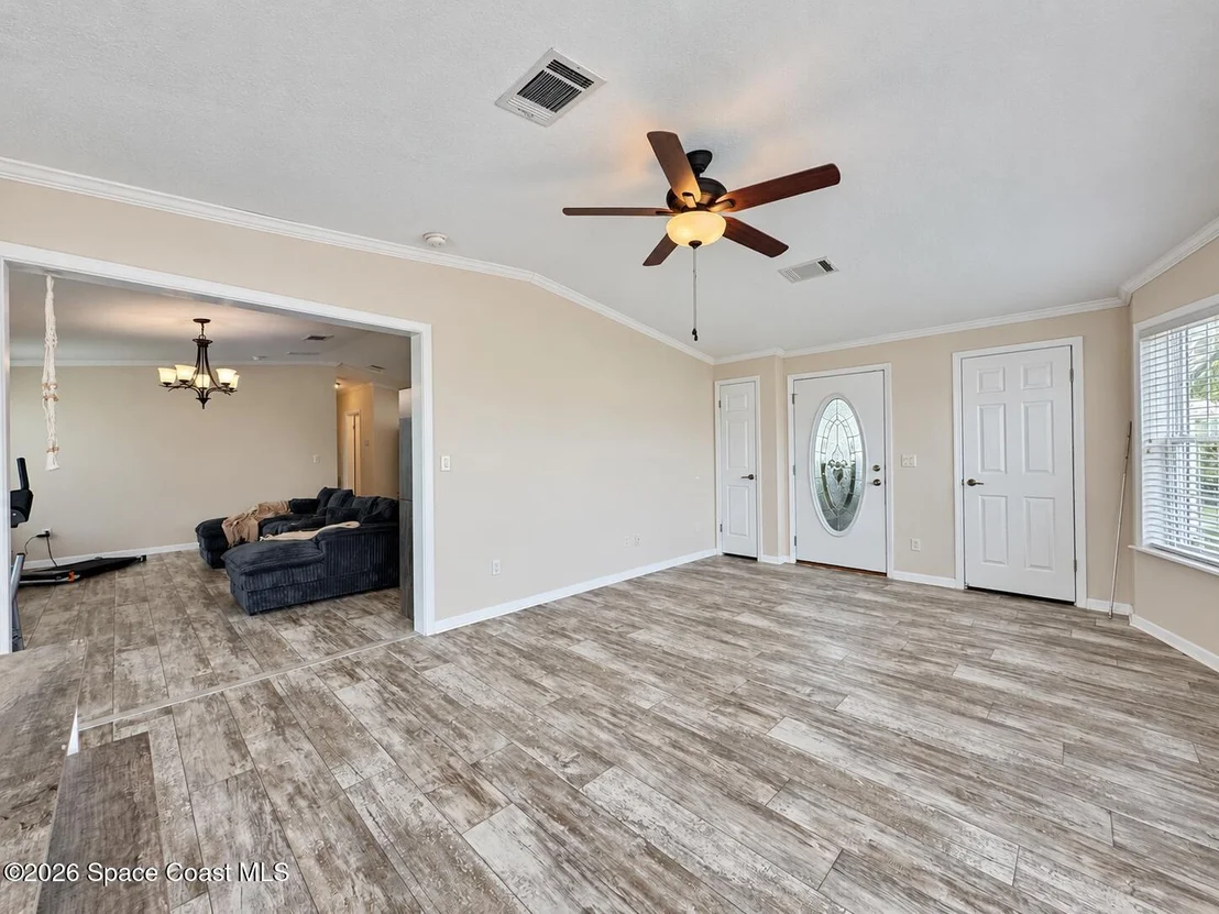 Photo of 923 Vireo Drive