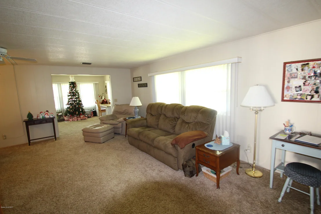Photo of 553 Ruth Circle