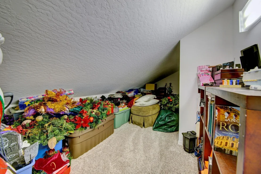 Photo of 5918 Newbury Circle