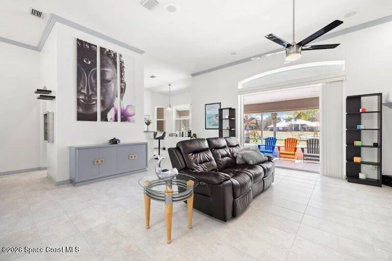 Photo of 3375 Hield Road
