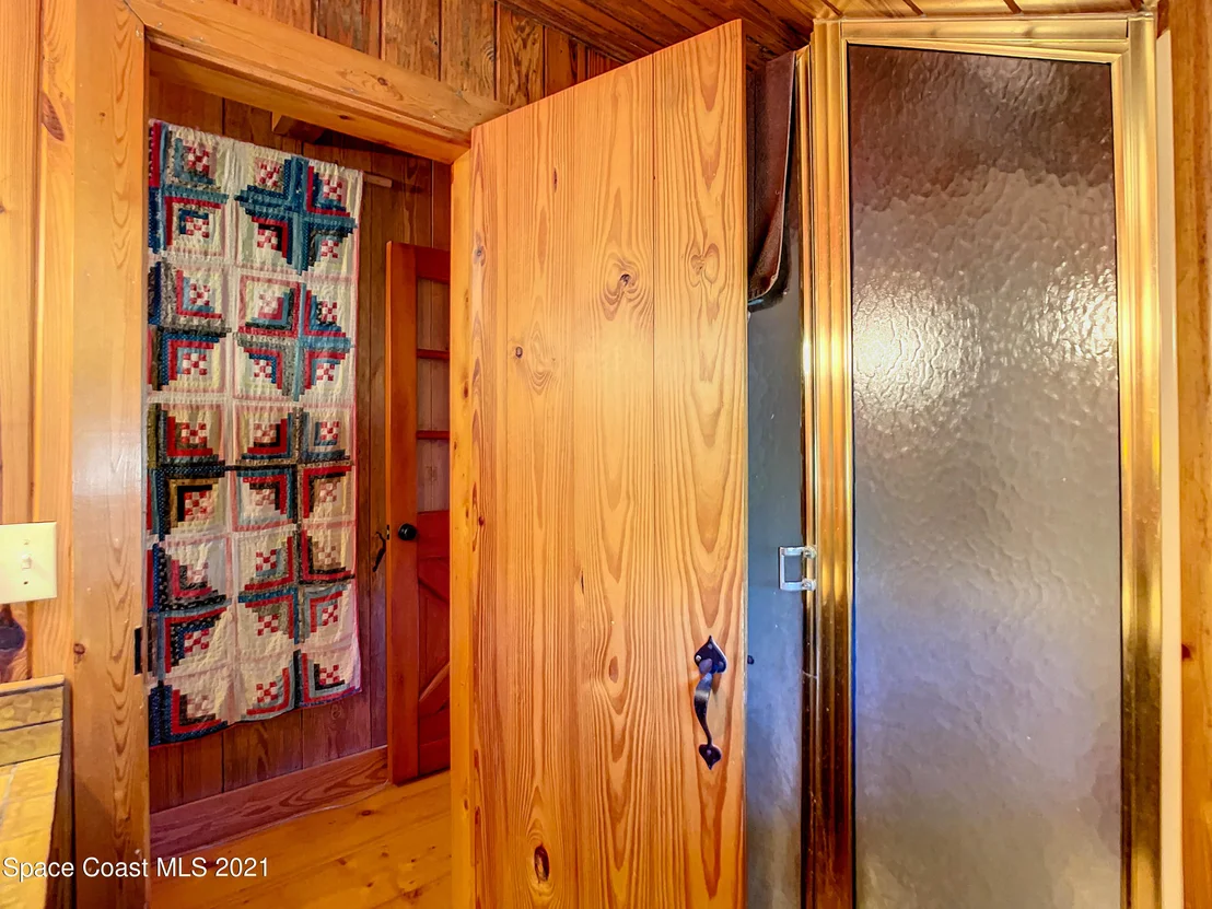 Photo of 4340 Burkholm Road