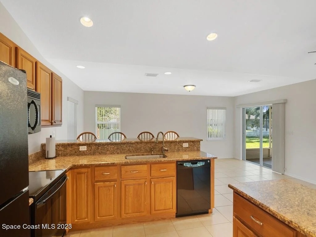 Photo of 682 Vocelle Avenue