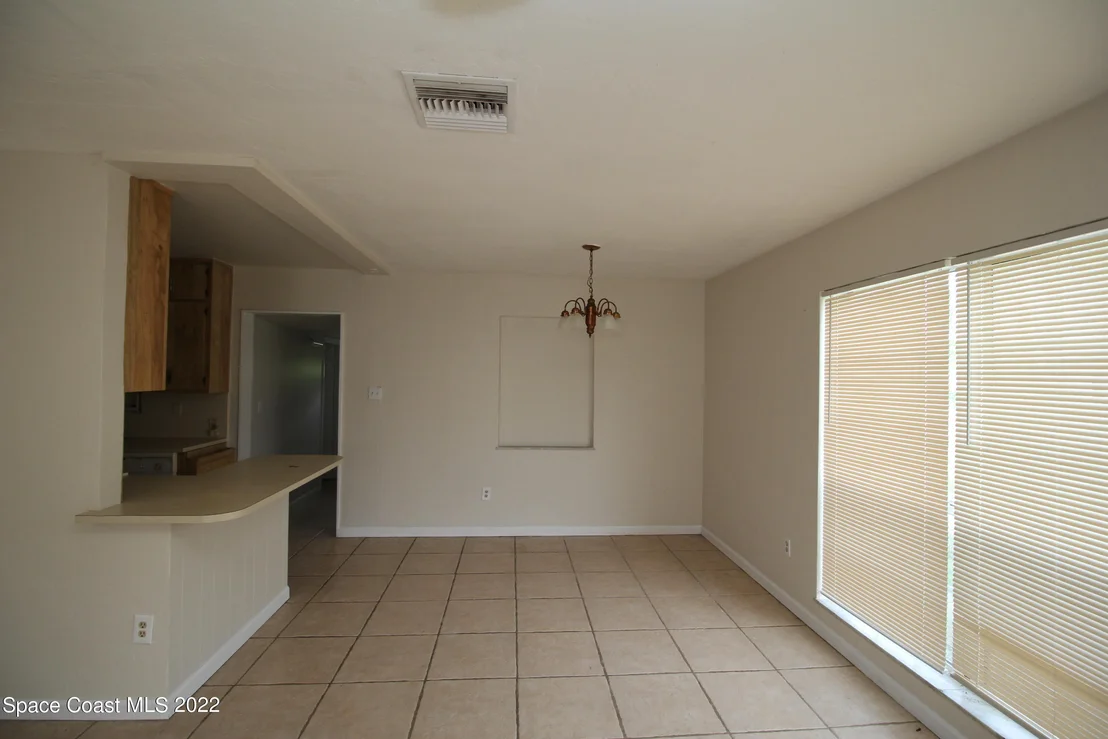 Photo of 3058 Garden Terrace NE