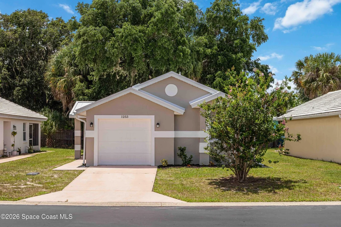 Photo of 1253 Goldenrod Circle NE