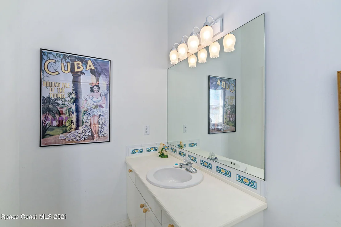 Photo of 176 Bayshore Drive