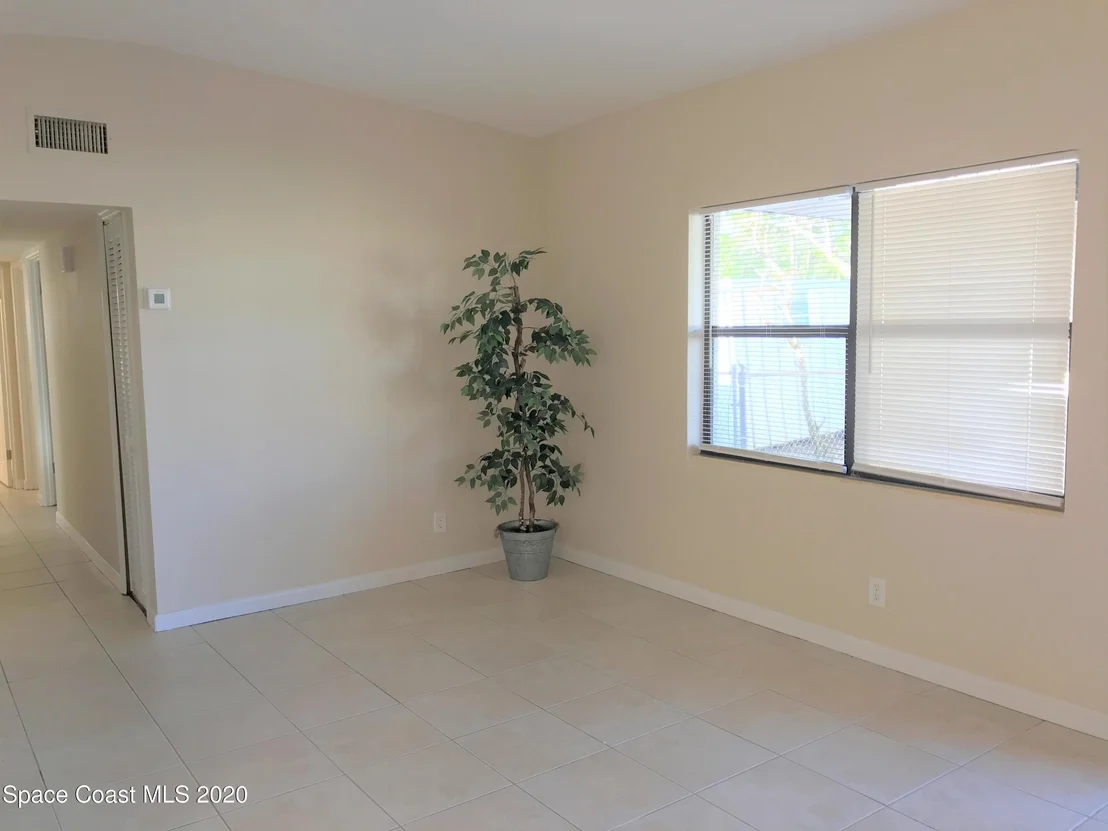 Photo of 1866 Cedarwood Drive