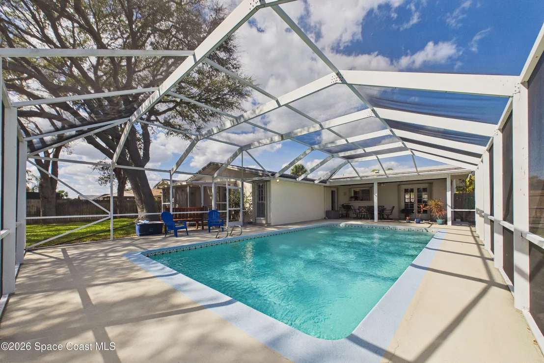 Photo of 215 Sand Pine Road