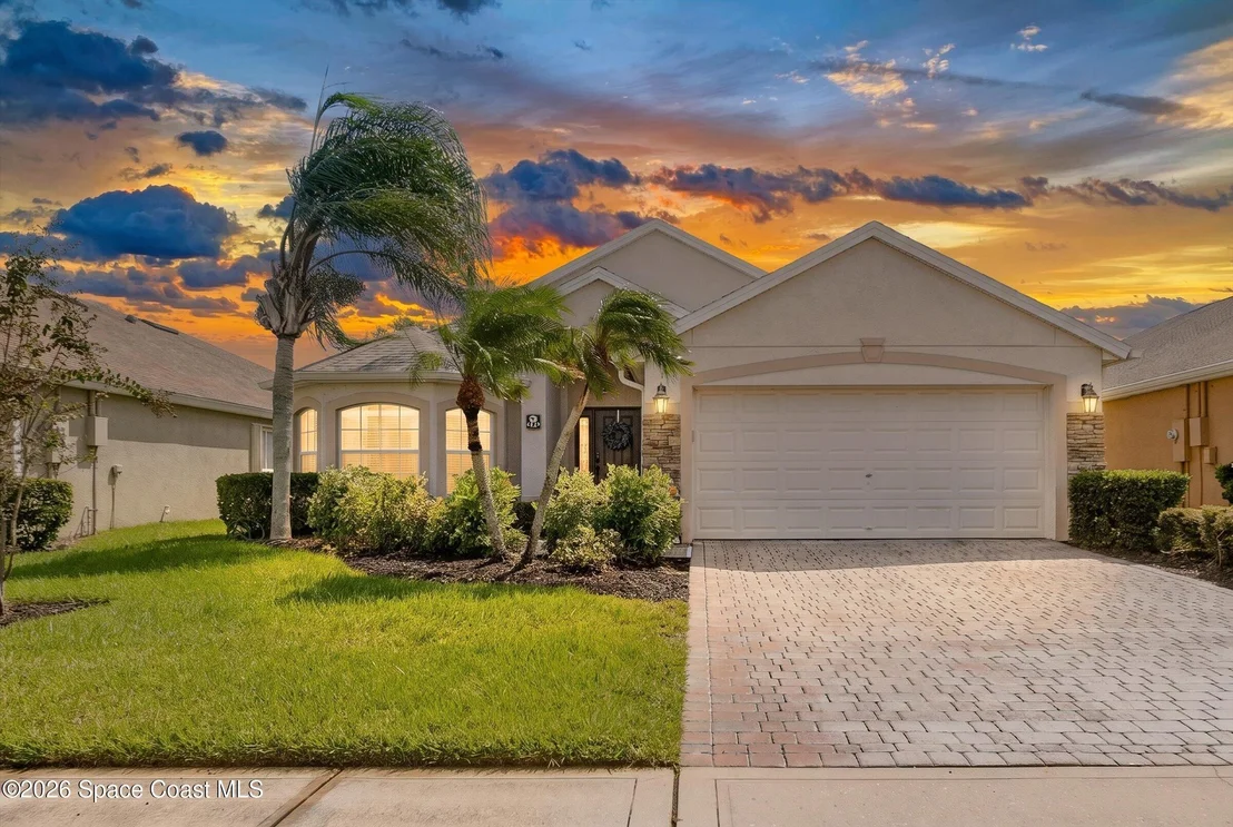 Photo of 7127 Broderick Drive