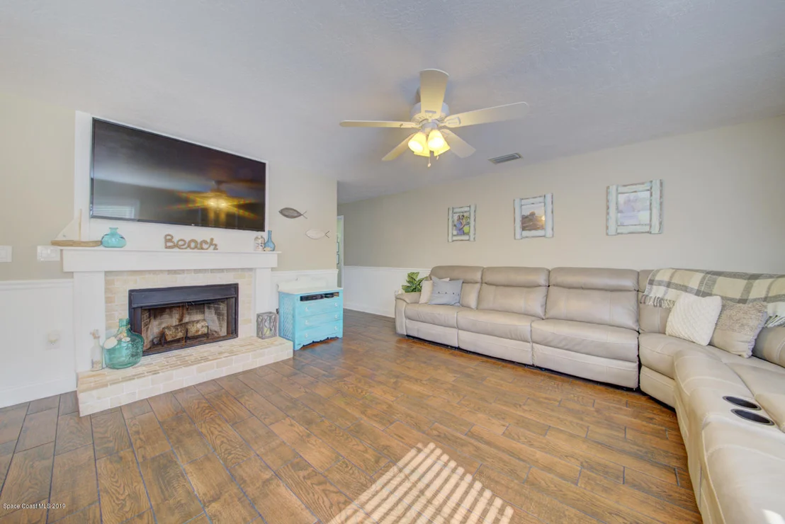 Photo of 6300 Janina Road