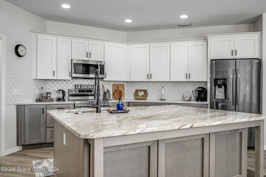 Photo of 1948 Windbrook Drive