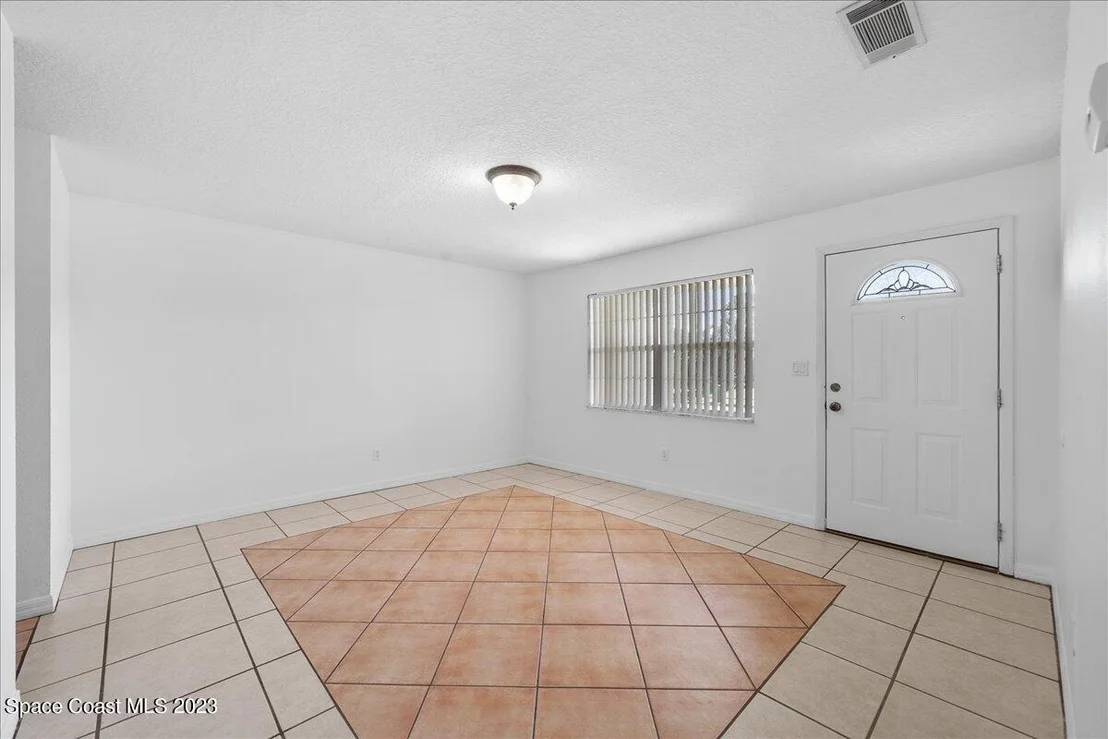 Photo of 539 Sylvia Road