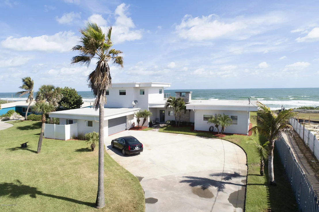 Photo of 1945 N Highway A1a N
