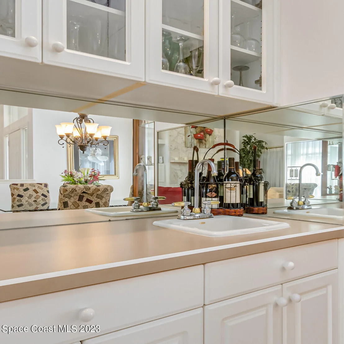 Photo of 986 Somerset Lane