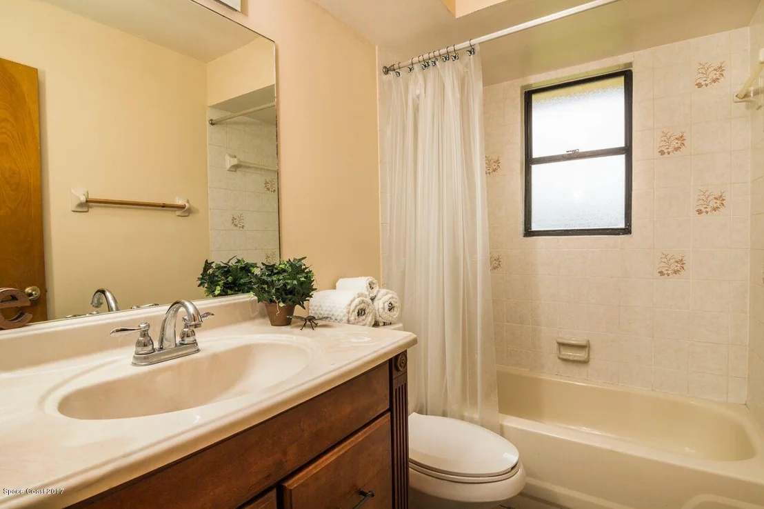 Photo of 1372 Bonaventure Drive