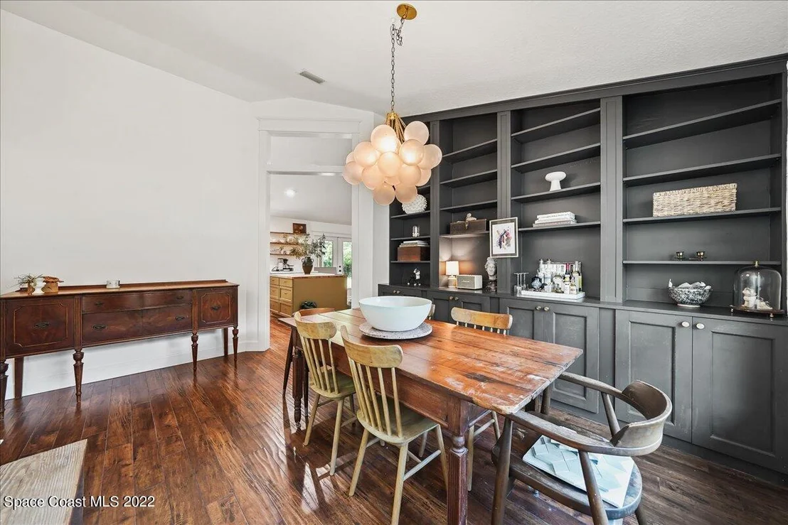 Photo of 3385 Grant Road