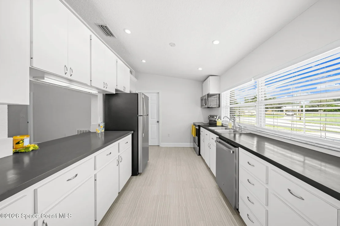 Photo of 309 Amherst Avenue