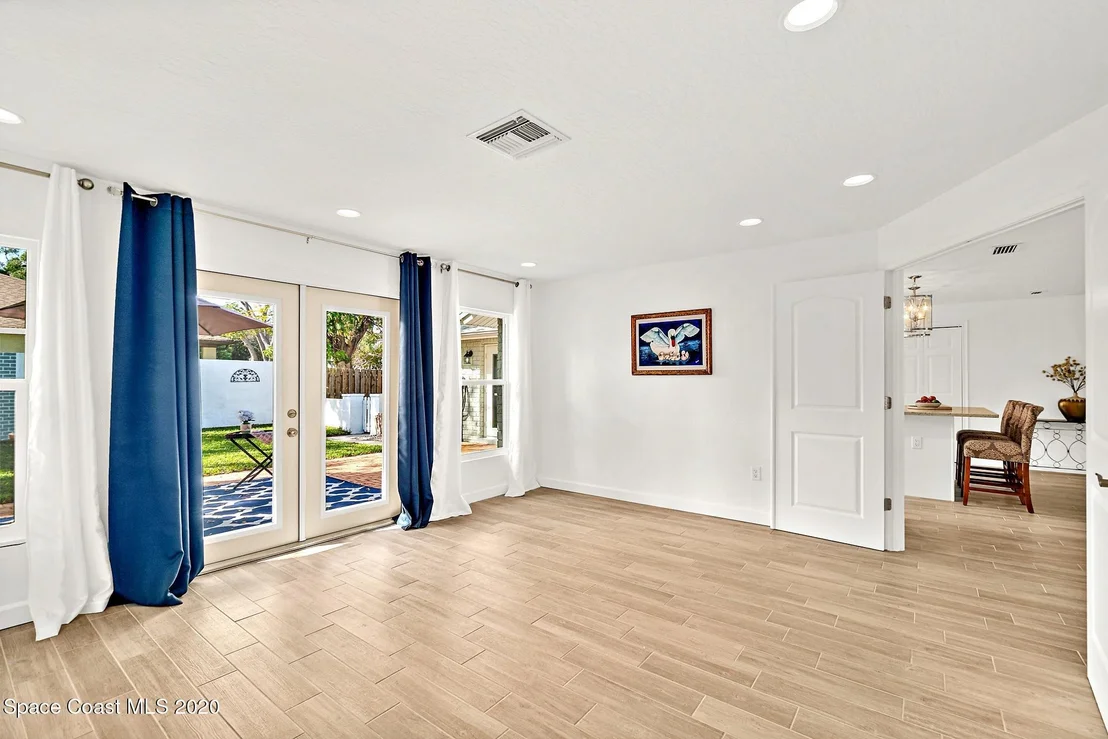 Photo of 3221 Nottingham Lane